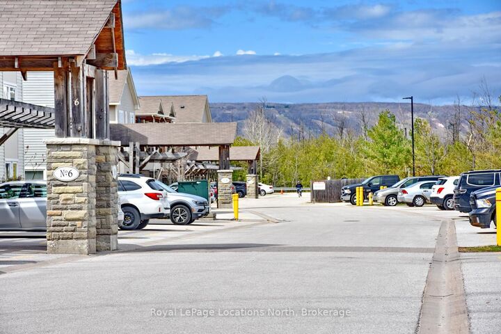 Property Photo: 6 Brandy Lane Drive 208 ON L9Y 0X4