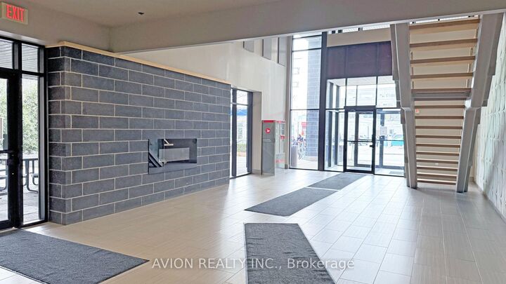 Property Photo: 8 Hickory Street W 806 ON N2L 3H6