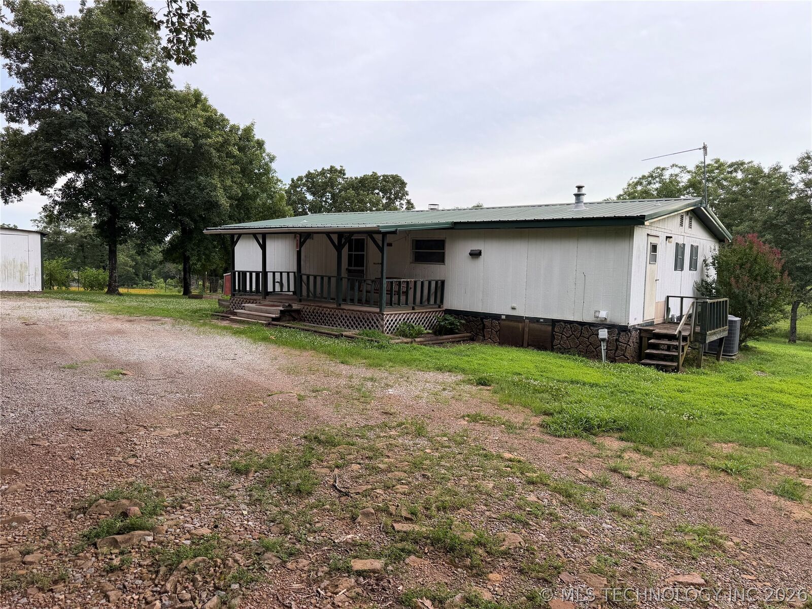 Property Photo: 5219 W 826 Road OK 74434
