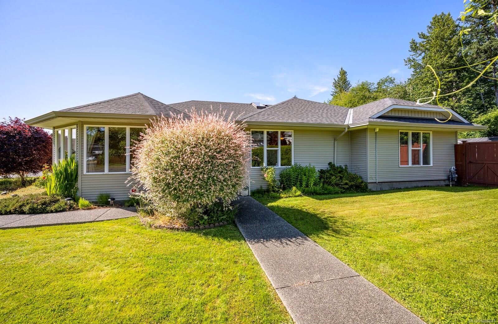 Property Photo: 4722 Cruickshank Pl BC V9N 4B6