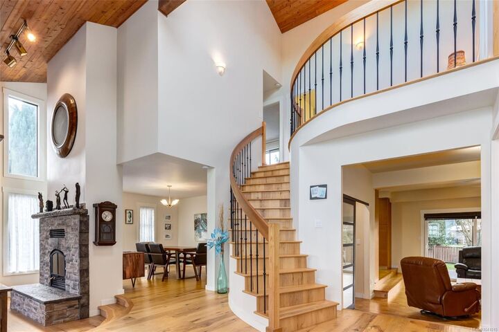 10870 Olsen Rd — photo 1