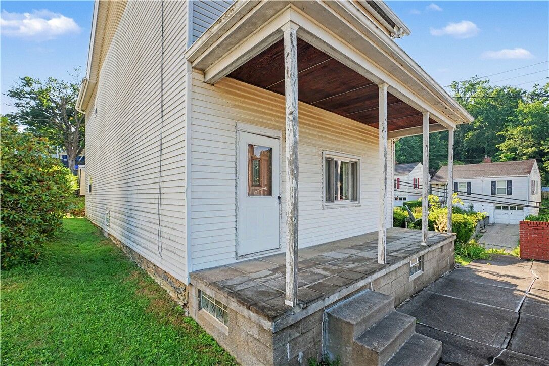 Property Photo:  2 Scotia St  PA 15205 