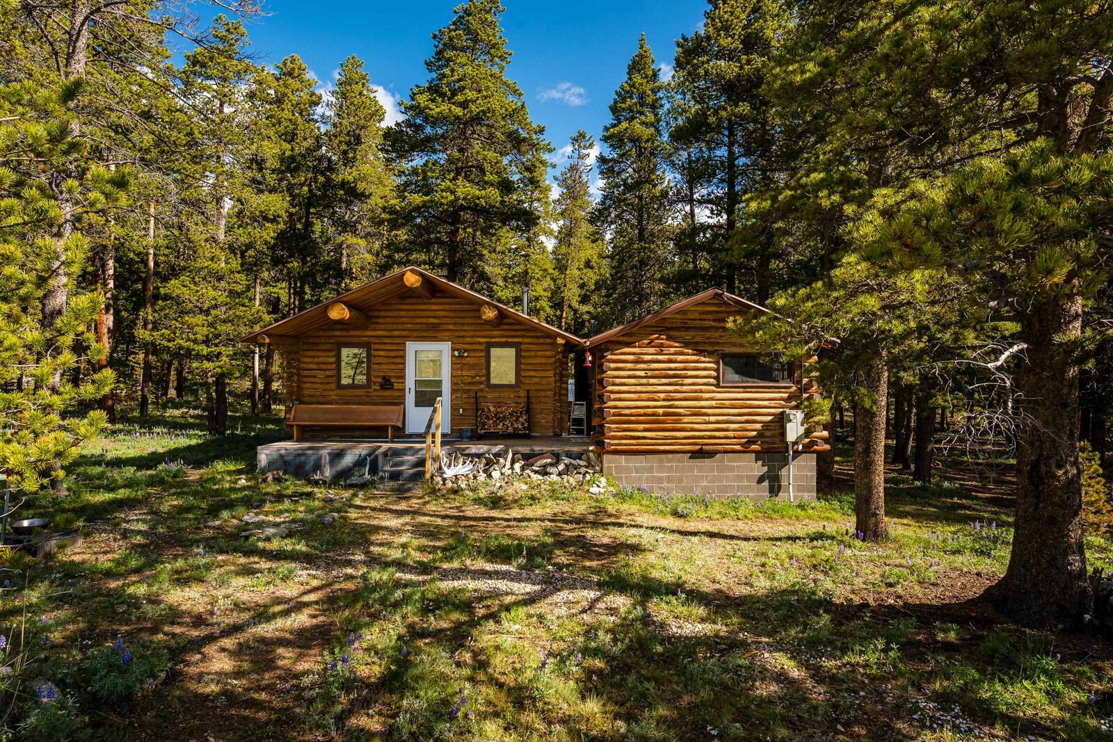 Property Photo: 128 Piton Place WY 82834