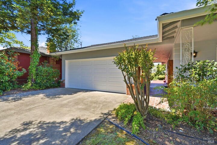 Property Photo:  13 El Rose Drive  CA 94952 