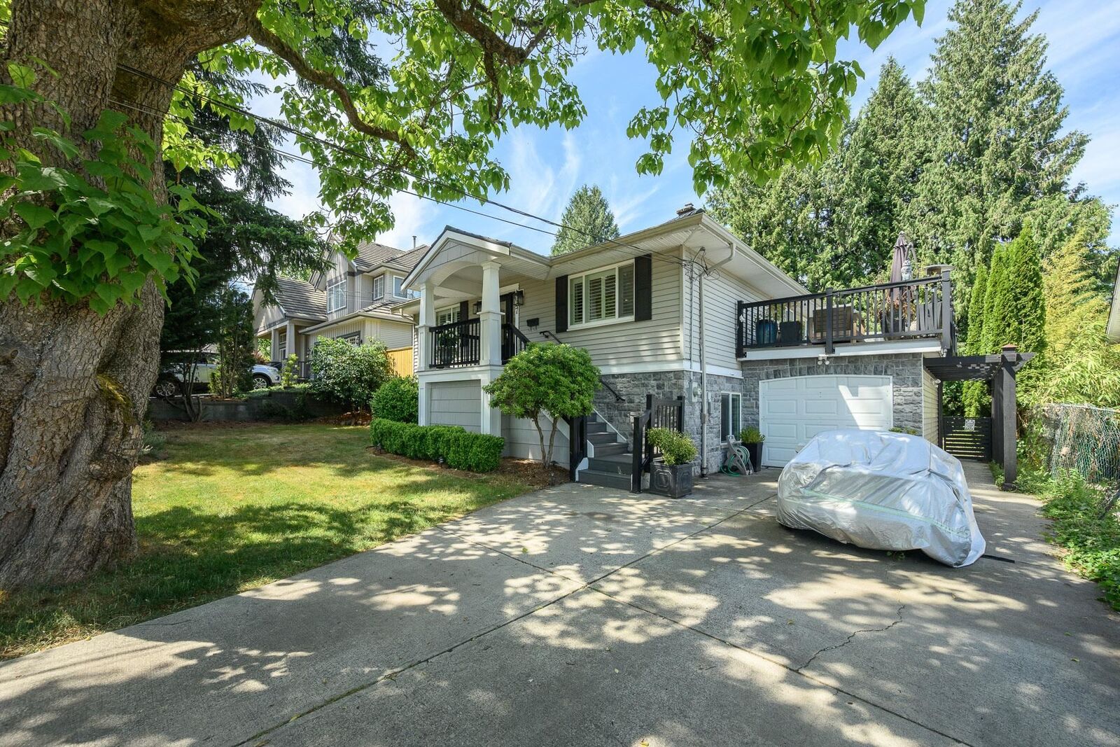 Property Photo:  1047 Winslow Avenue  BC V3J 2G2 