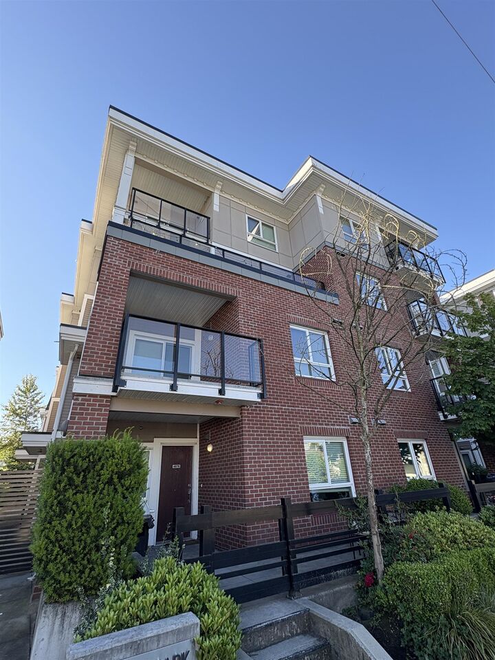 Property Photo:  4882 Slocan Street 303  BC V5R 2A3 