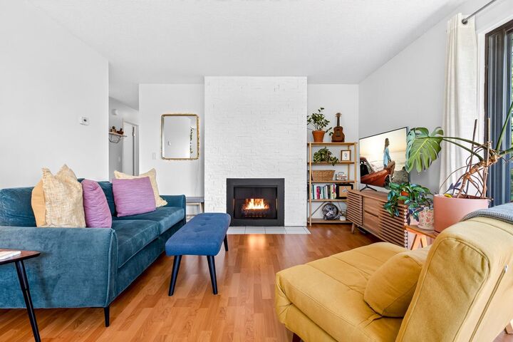 Property Photo:  338 Ward Street 201  BC V3L 3N8 