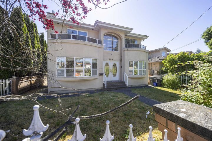 Property Photo:  6818 Gilley Avenue  BC V5J 4W7 