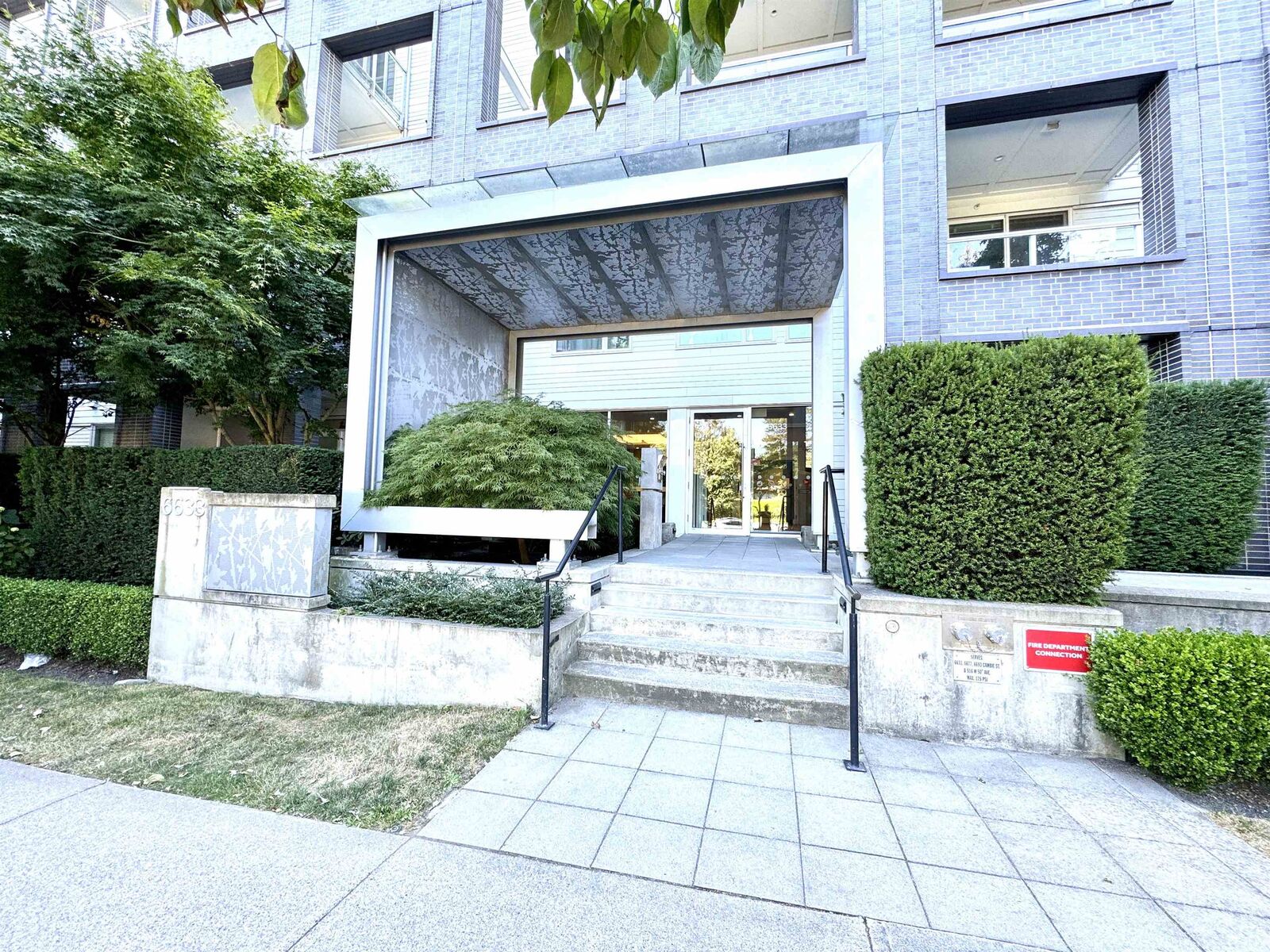 Property Photo: 6633 Cambie Street 106 BC V6P 0E5