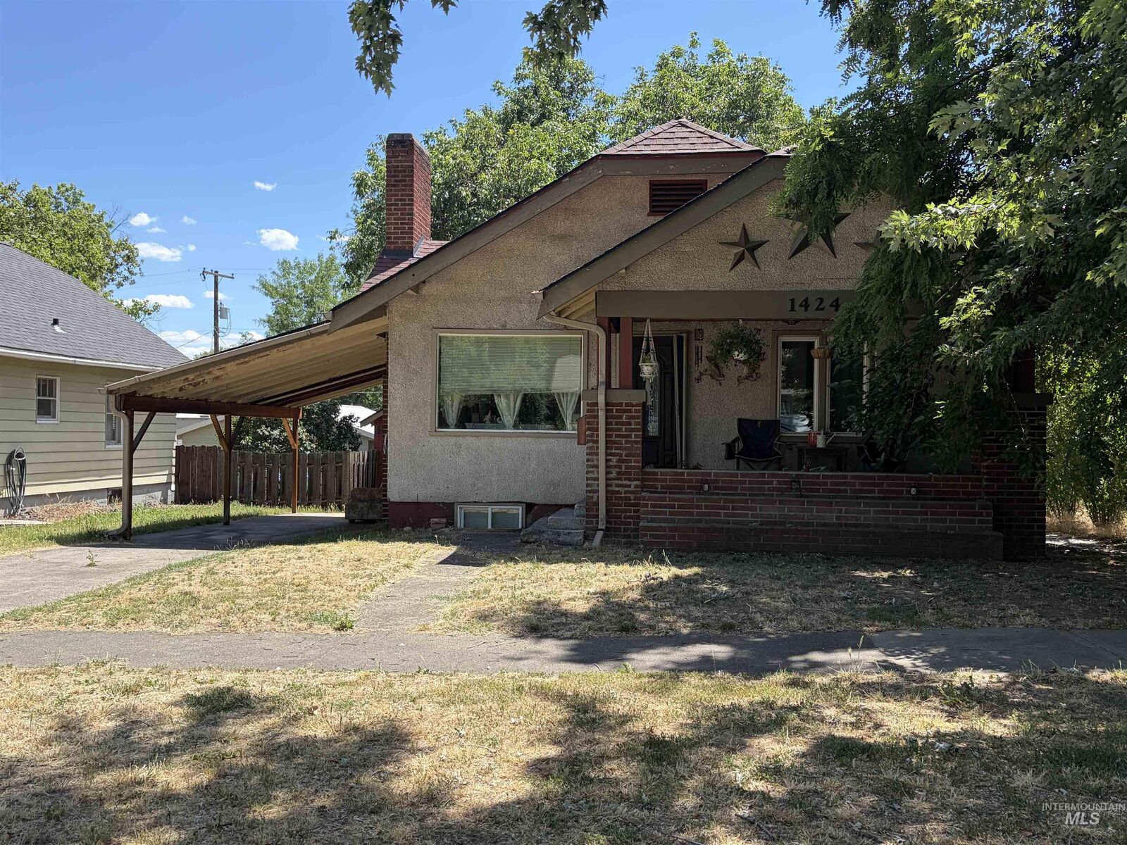 Property Photo:  1424 10th Ave.  ID 83501 