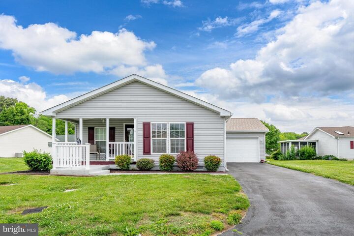 Property Photo:  504 Weaver Drive 504  DE 19901 