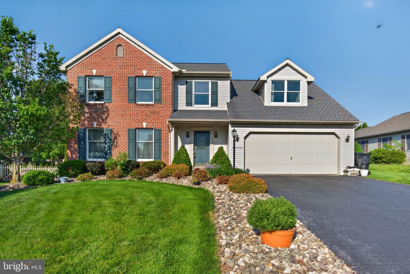 Property Photo:  30 Red Maple Circle  PA 17078 