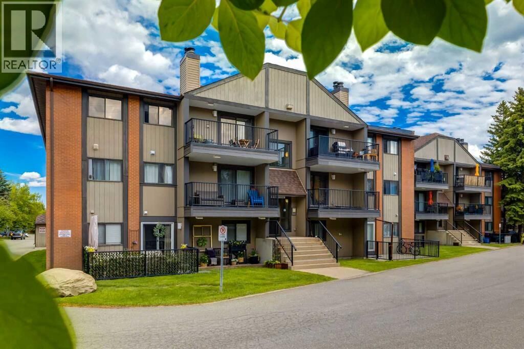 Property Photo:  13045 6 Street Southwest  AB T2W 5H1 