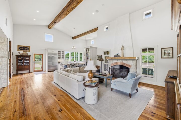 Property Photo:  146 Metzger Rd  TX 78624 