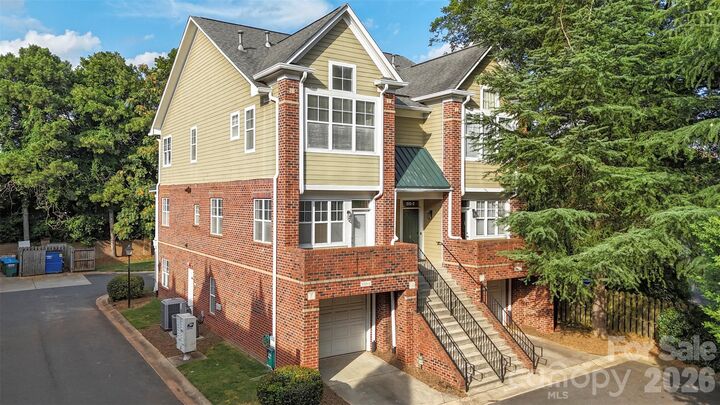 Property Photo:  1515 Ranlo Avenue 1  NC 28204 