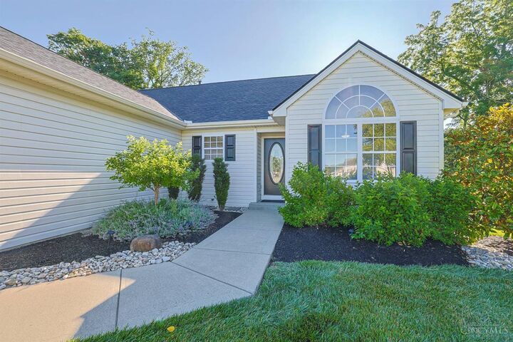 Property Photo:  1335 Cross Creek Drive  OH 45140 