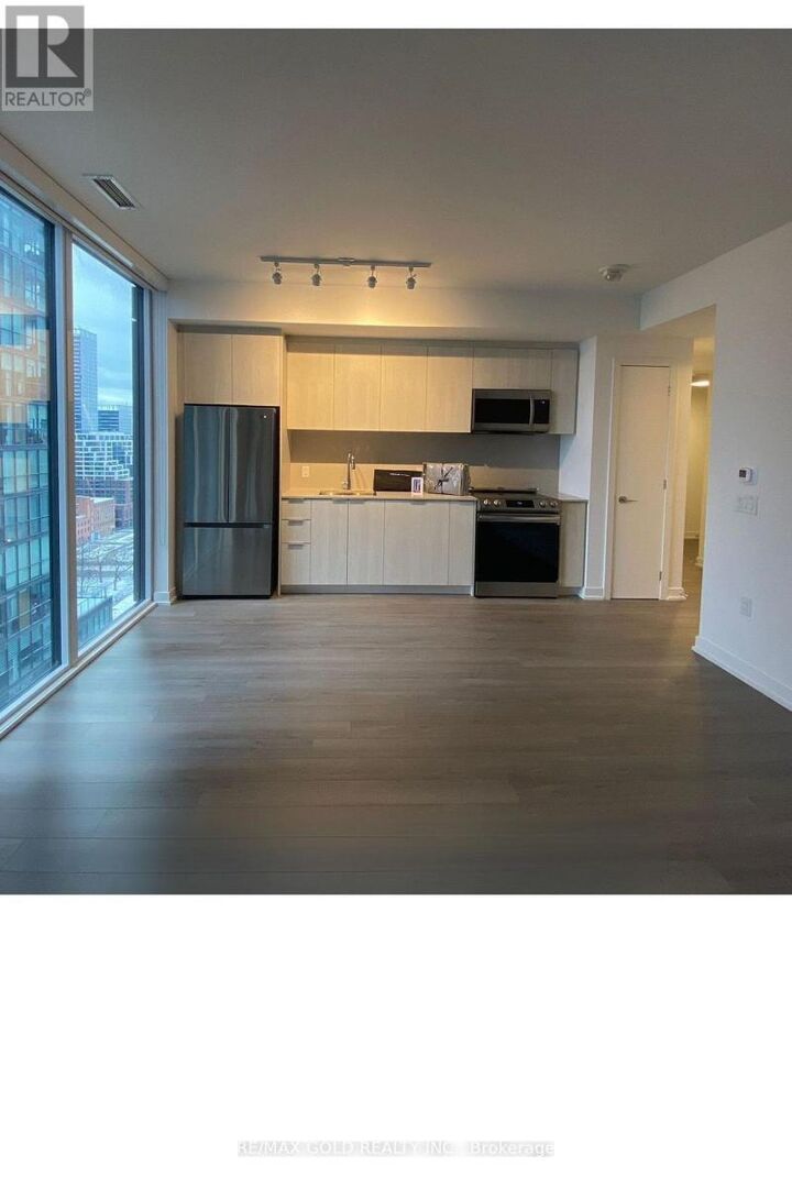 Property Photo:  357 King Street West 1708  ON M5V 0S7 