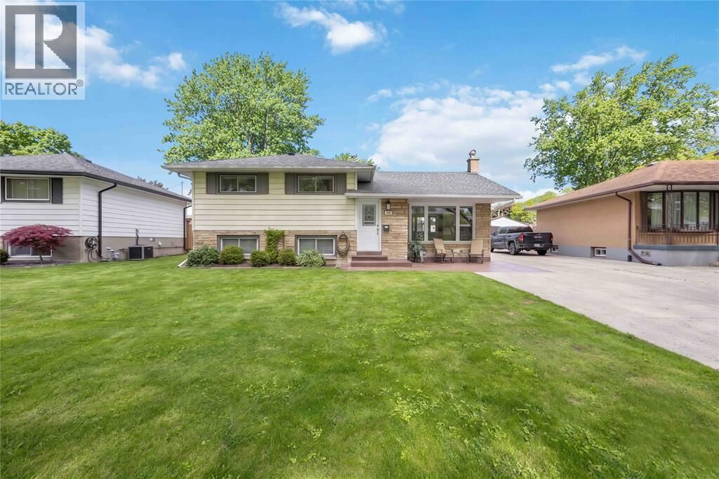 Property Photo: 1021 Devine Street ON N7S 1B1
