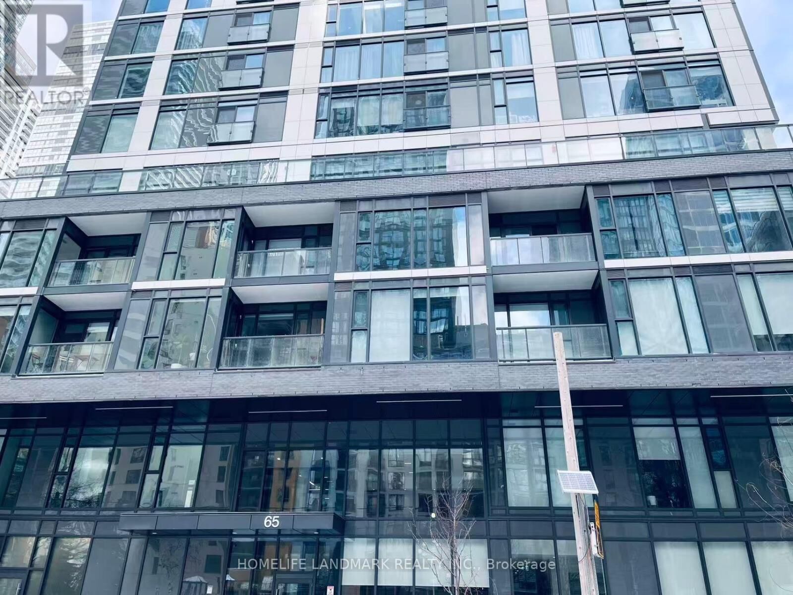 Property Photo:  65 Mutual Street 704  ON M5B 0E5 