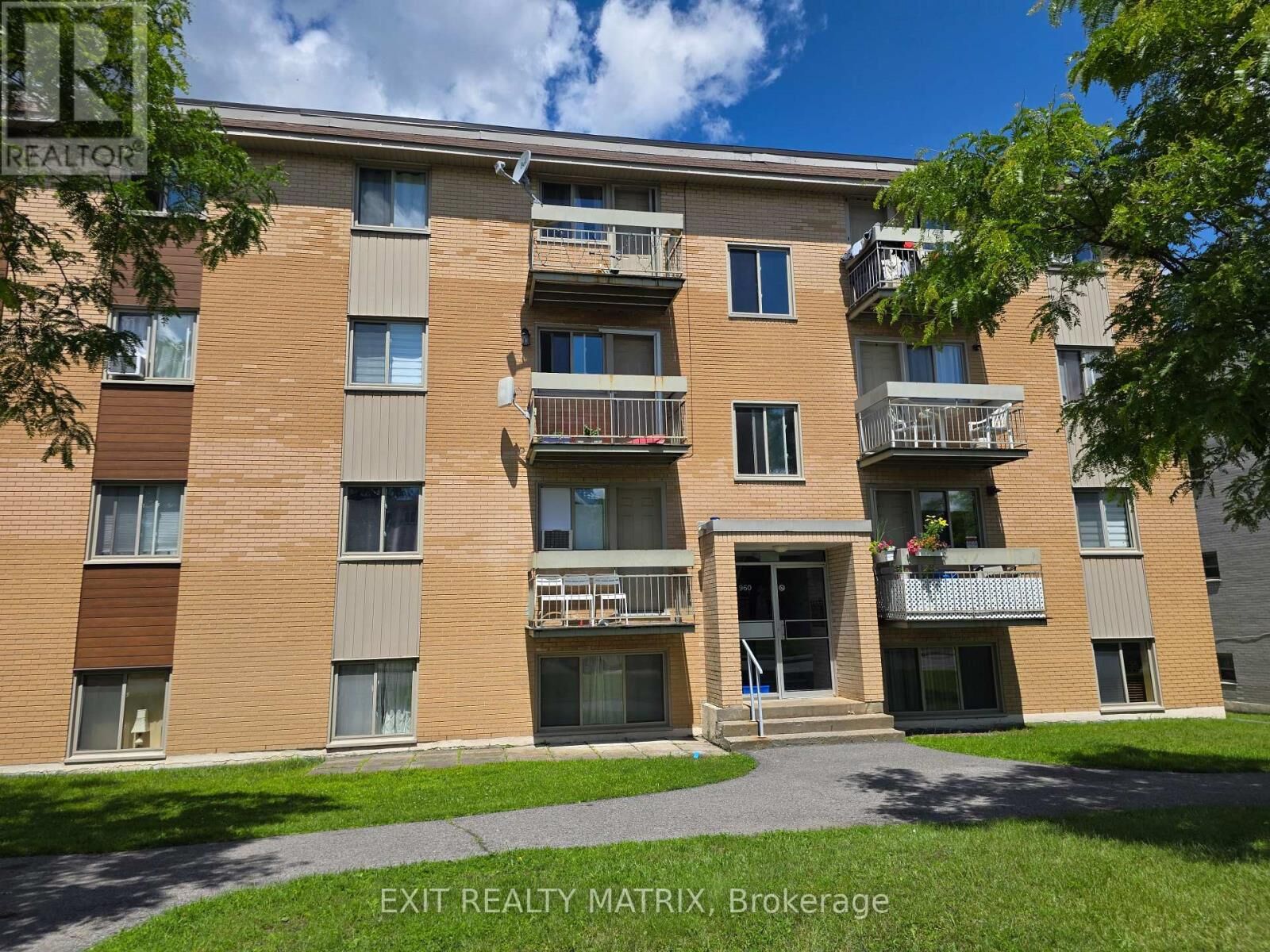 Property Photo:  960 Cartier Boulevard 8  ON K6A 1W7 
