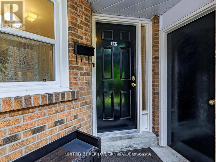 Property Photo:  102 Baywood Court  ON L3T 5W3 