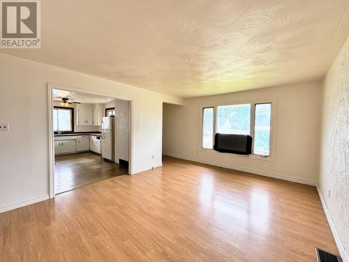 Property Photo: 55 Neebig Ave ON P0T 2C0