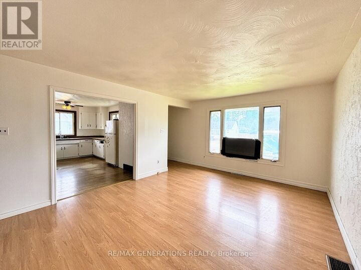 Property Photo: 55 Neebig Avenue ON P0T 2C0