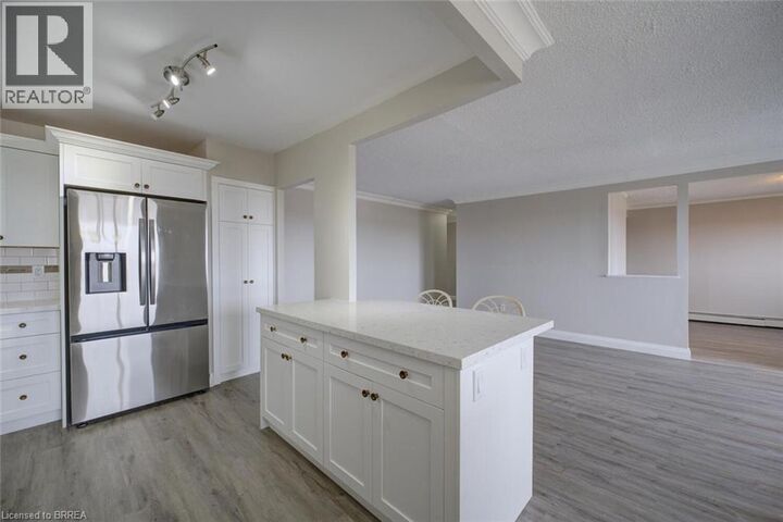 Property Photo:  640 West Street 909  ON N3R 6M3 