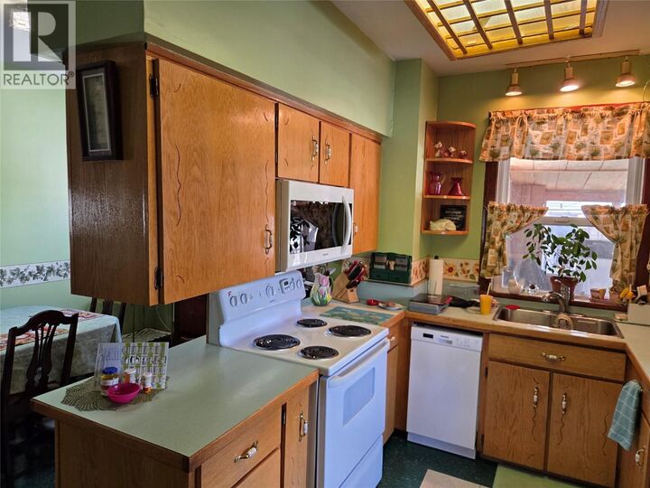 Property Photo: 110 9th Avenue BC V0X 1N3