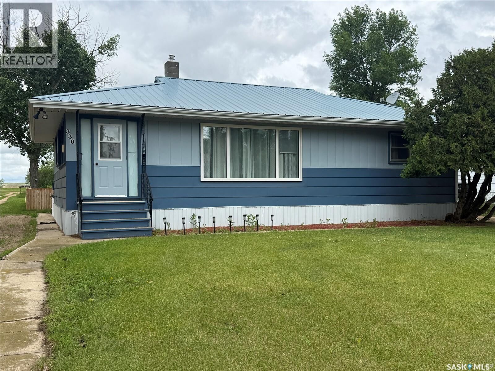 Property Photo:  330 Ferguson Street  SK S0G 0V0 