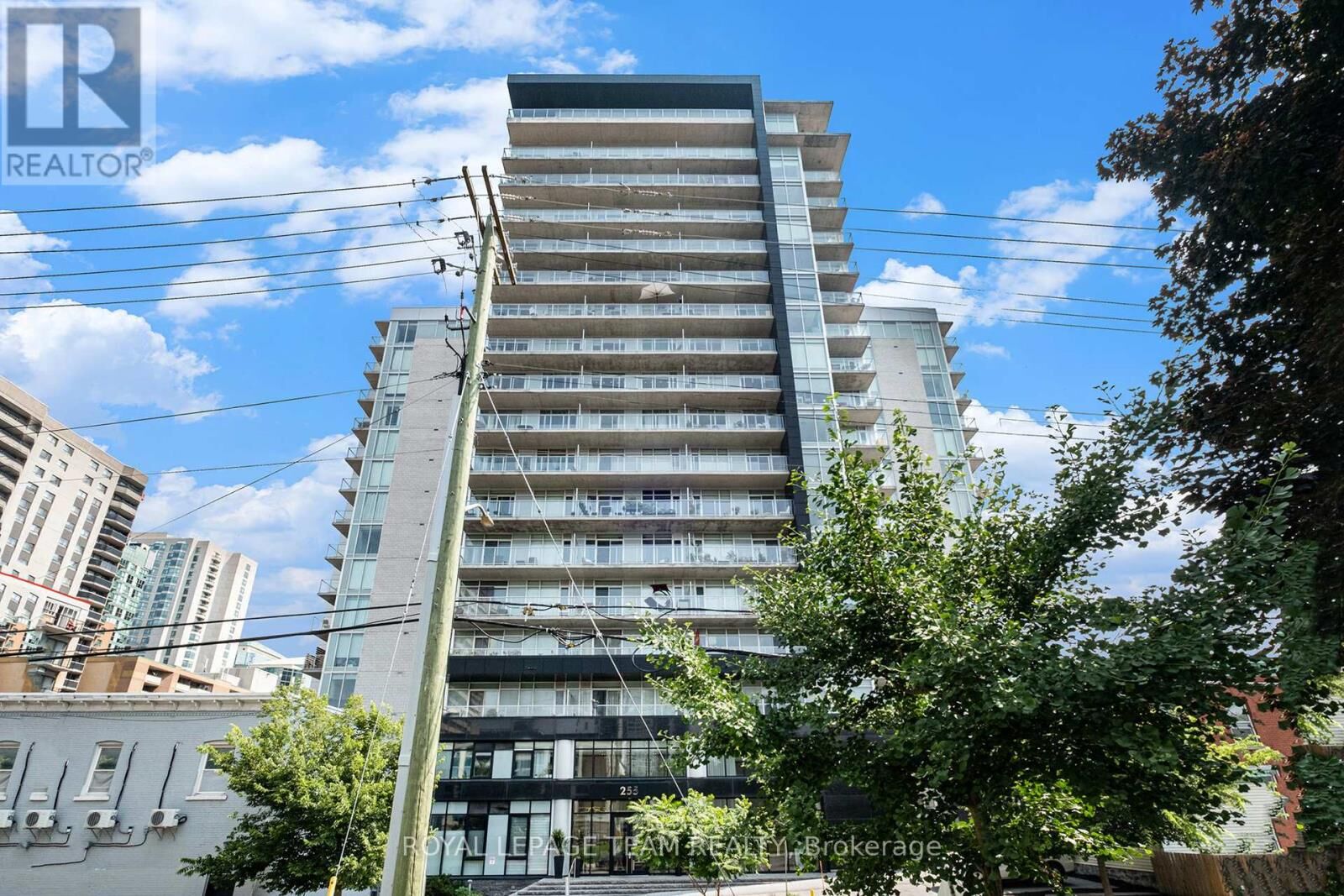 Property Photo:  255 Bay Street 714  ON K1R 0C5 