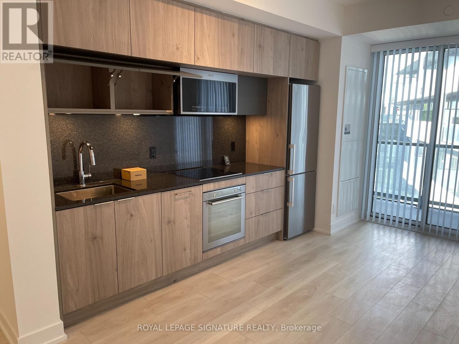 Property Photo: 25 Adra Gardo Way 701 ON M2J 0H6