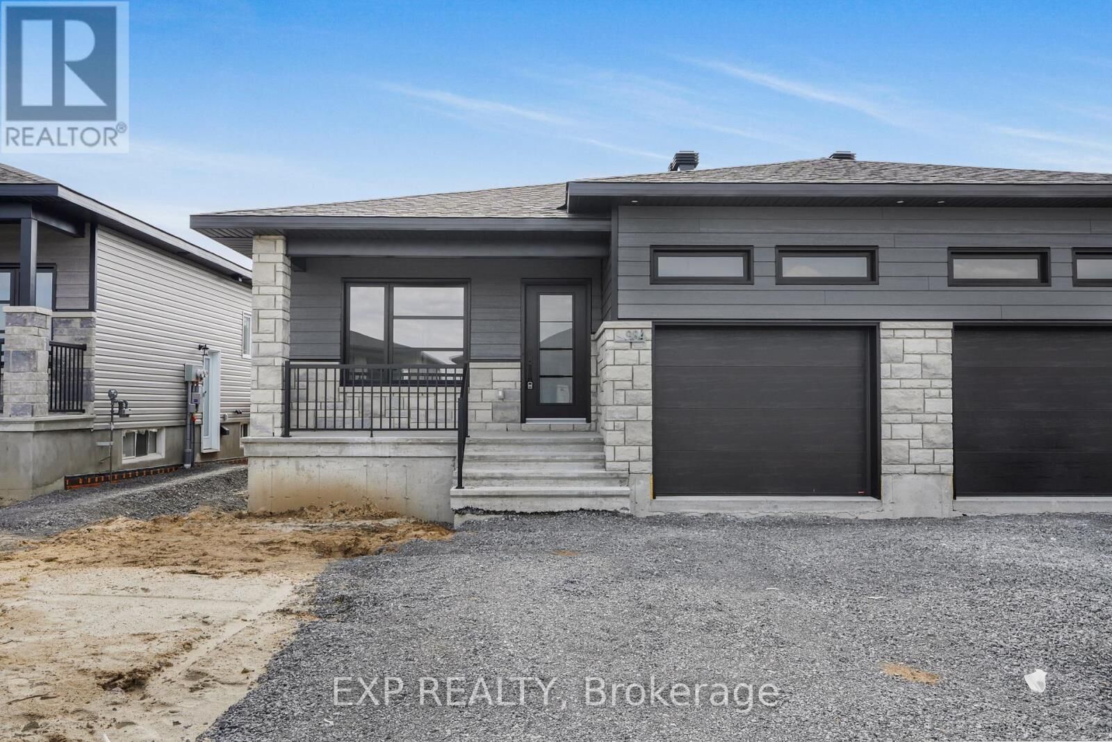 Property Photo:  995 Katia Street  ON K0A 2M0 