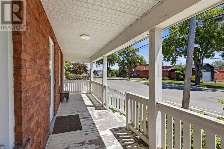 Property Photo:  120 McNabb St  ON P6B 1X9 