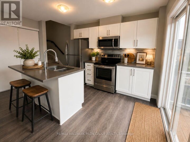 Property Photo:  702 Amberwing Private B  ON K4A 5H5 