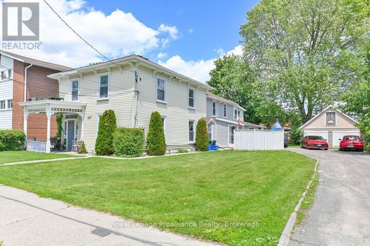 Property Photo:  267 Foster Avenue  ON K8N 3R6 