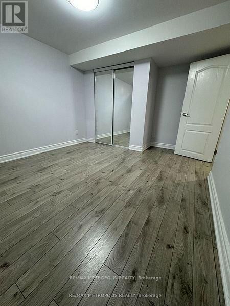 Property Photo:  14 Lampman Drive Bsmt  ON M1E 5L1 