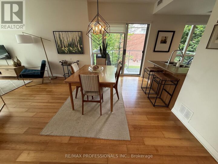 Property Photo:  80 Port Street East 216  ON L5G 4V6 