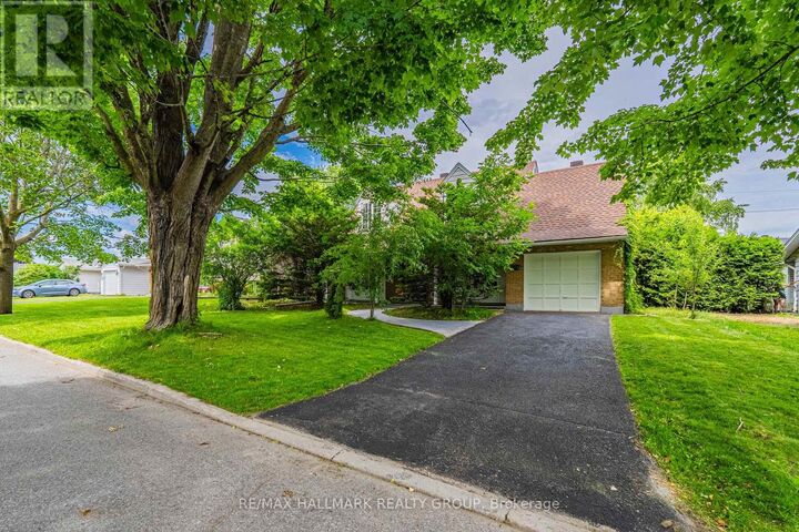 Property Photo:  3319 Kodiak Street  ON K1V 7S7 