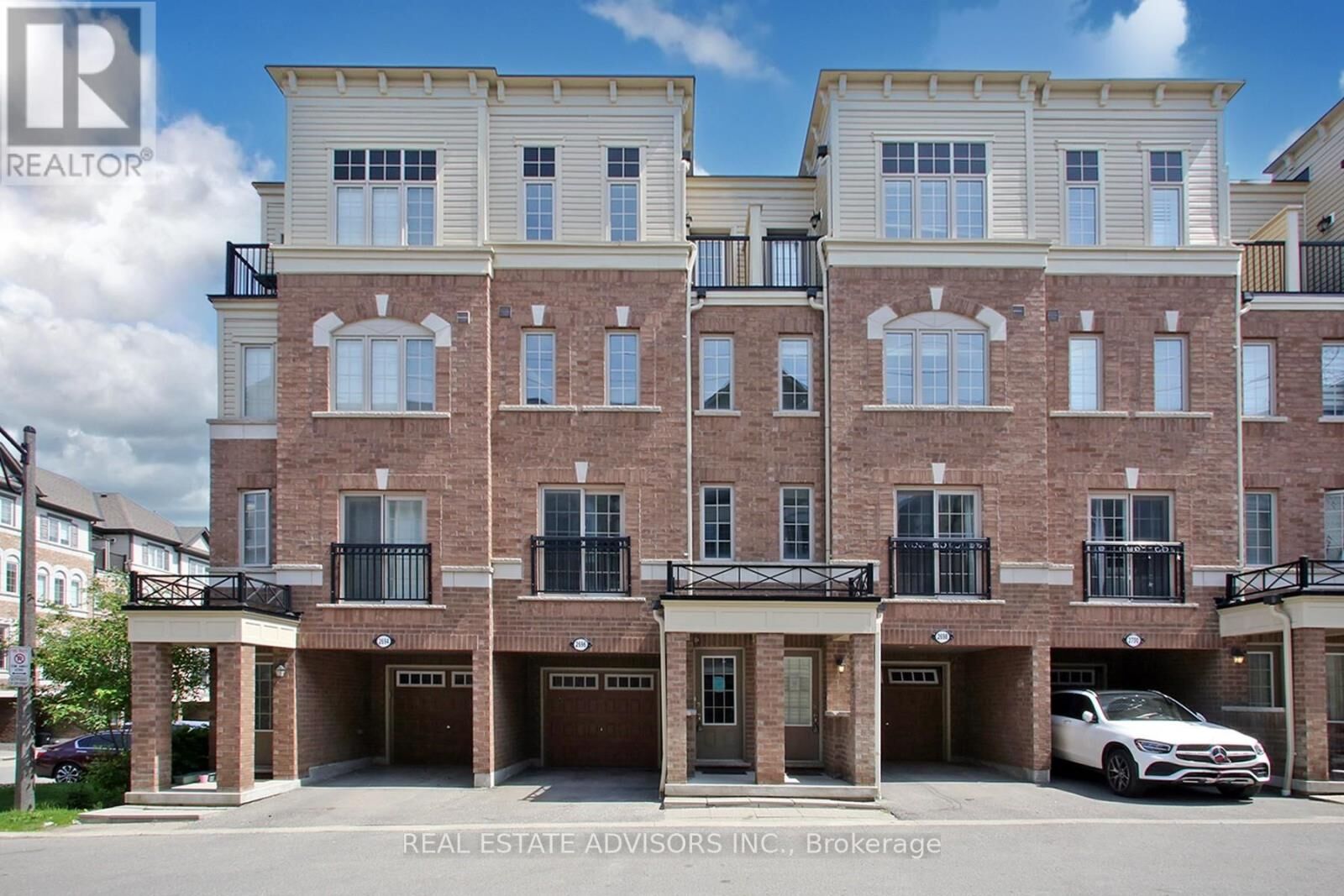 Property Photo:  2696 Deputy Minister Path 169  ON L1H 7K4 