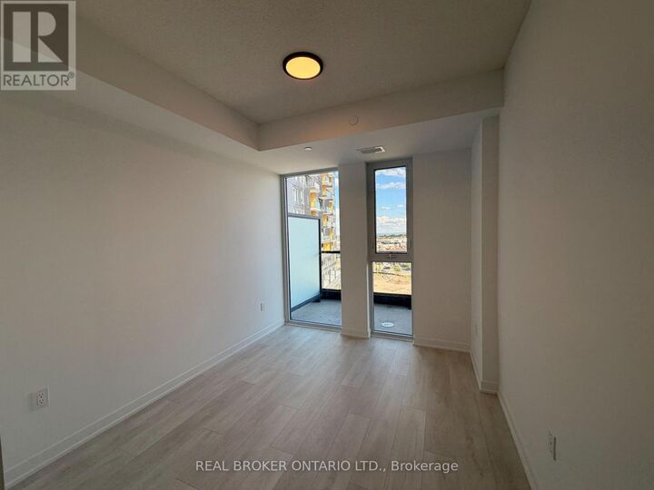 Property Photo:  4878 Powers Common D701  ON L7M 2B4 