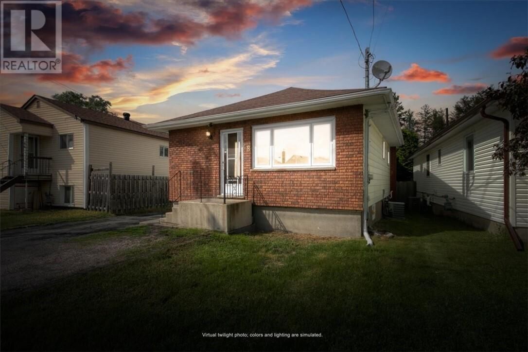 Property Photo:  48 Vaughan  ON P0M 1H0 
