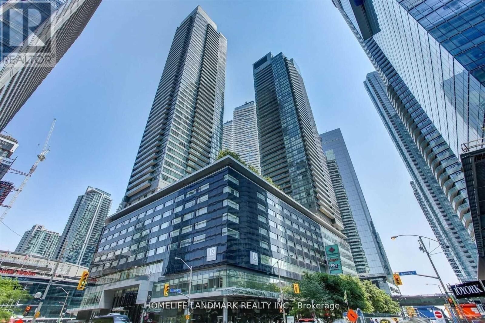 Property Photo:  65 Bremner Boulevard 4709  ON M5J 0A7 