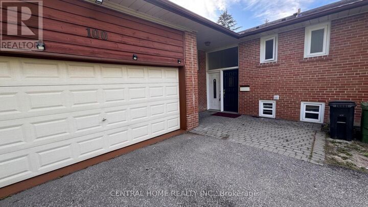 Property Photo:  100 Burbank Drive  ON M2K 1N4 