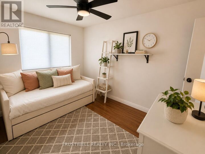 Property Photo:  124 Atlantic Avenue Apt B  ON M6K 1X9 