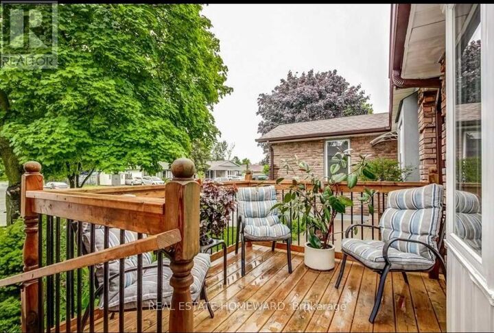 Property Photo: 2336 Malcolm Crescent ON L7P 4H4