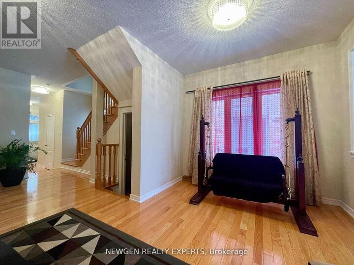 Property Photo:  42 Crystalview Crescent #Upper  ON L6P 2R7 