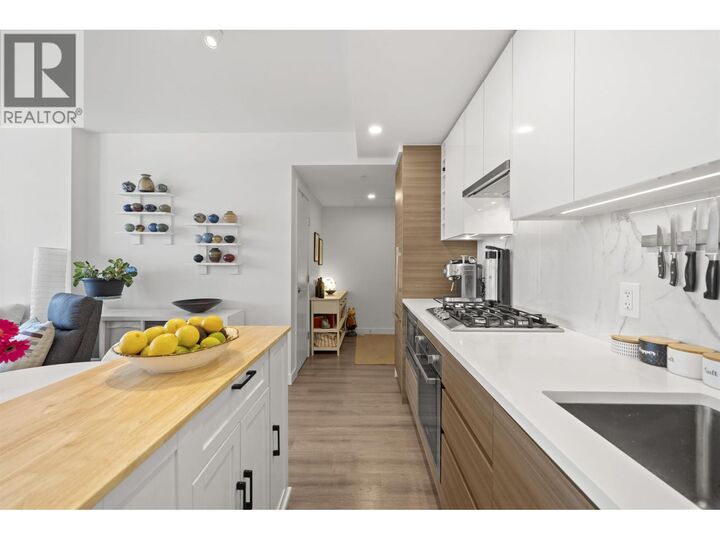 Property Photo:  823 Carnarvon Street 1905  BC V3M 0N5 