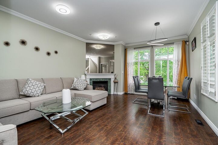 Property Photo:  14877 58 Avenue 1  BC V3S 8Y9 