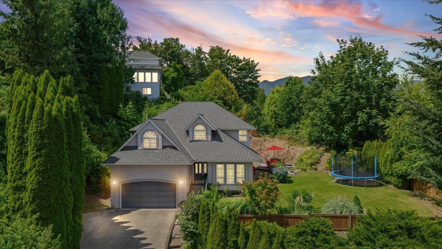 Photo de la propriété: 8767 Freeland Place BC V2R 3J1